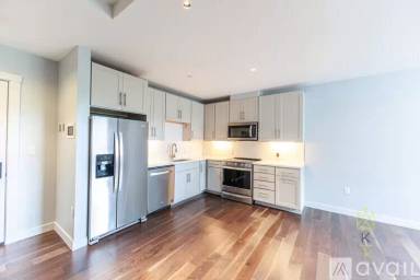 Main picture of 136 Babcock St
