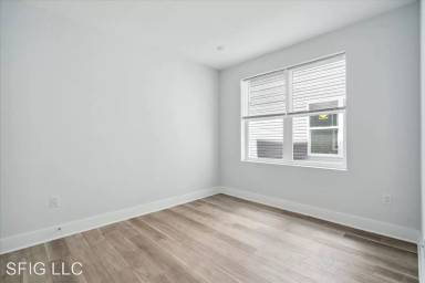 Main picture of 750 N 40th St