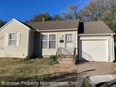 Main picture of 915 N Battin St