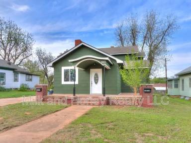 Main picture of 1812 W Noble Ave