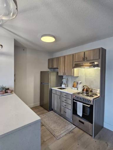 Main picture of 1151 E Main St