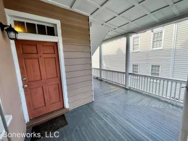 Main picture of 68 Amherst St
