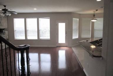 Main picture of 8009 Pamplona Vista Cv