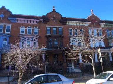 Main picture of 2824 Saint Paul St