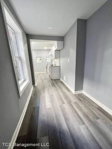 Main picture of 2549 N Lee St