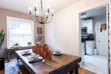 Main picture of 2888 Brownsboro Rd