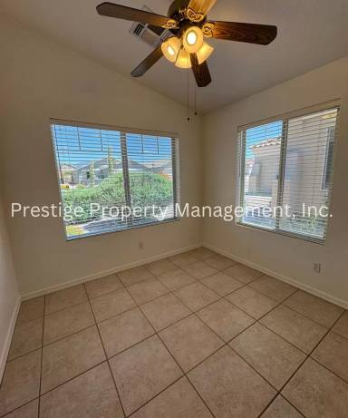 Main picture of 82 S Laurelton Way