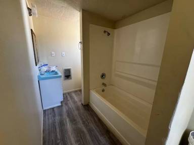 Main picture of 2018 Nancy St SW