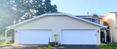 Main picture of 525 Pleasure Creek Dr