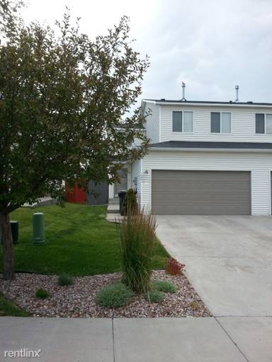 Main picture of 266 Hunters Way
