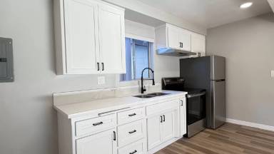 Main picture of 9559 Flower St