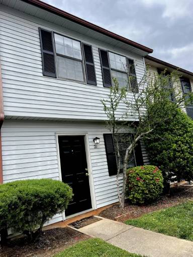 Main picture of 21 Countryplace Ln