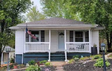 Main picture of 49 Oakland Dr