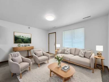 Main picture of 212 Hayward Ave