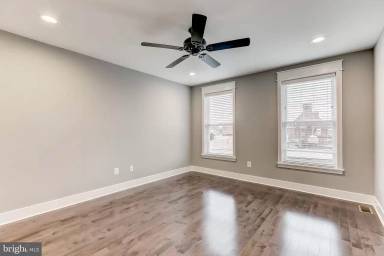 Main picture of 705 S Macon St