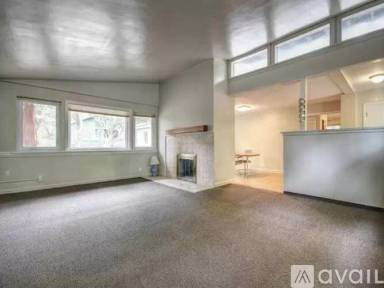 Main picture of 101 W Florida Ave