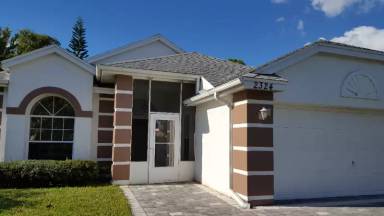 Main picture of 2324 Palm Creek Ave