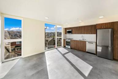 Main picture of 520 N 39th St