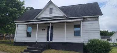 Main picture of 1617 School Ave