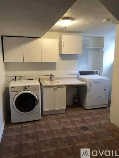 Main picture of 718 S Sharron St