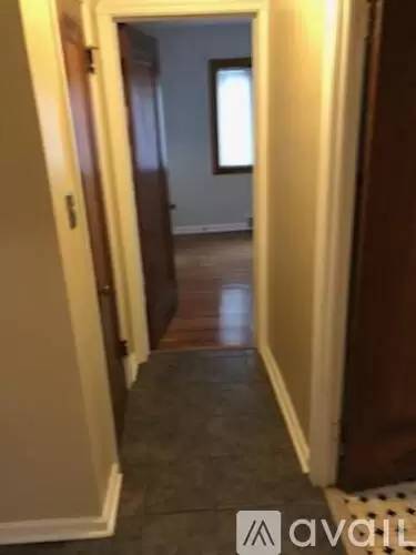 Main picture of 2046 Reveley Ave