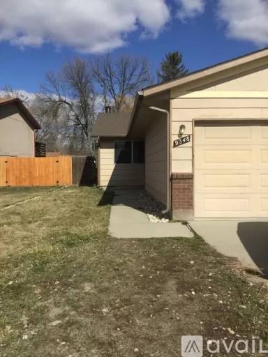 Main picture of 9348 W Marigold St