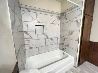 Main picture of 1207 Lakecrest Dr