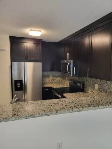 Main picture of 16004 NW 38th Pl
