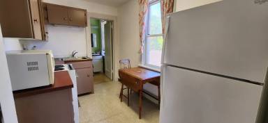Main picture of 901 E 6th Ave