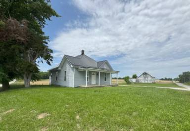 Main picture of 10992 S County Road 500 W