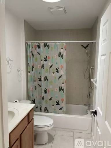 Main picture of 53 Columbia Ln
