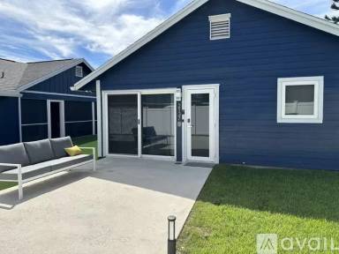 Main picture of 2135 Dock St