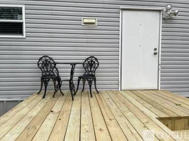 Main picture of 4095 Red Oak Ln