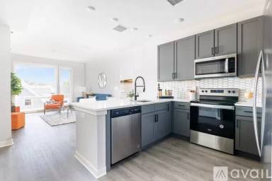 Main picture of 171 Morris St