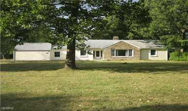 Main picture of 30004 W 10 Mile Rd