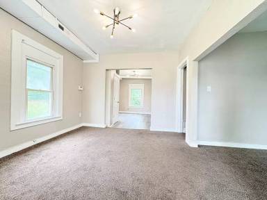 Main picture of 2111 Hawthorne St