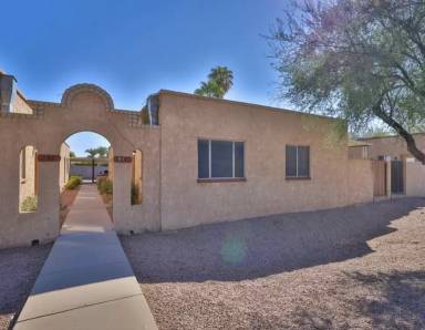 Main picture of 920 N Pueblo Dr