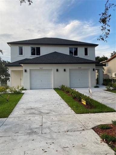 Main picture of 5627 Pierce St