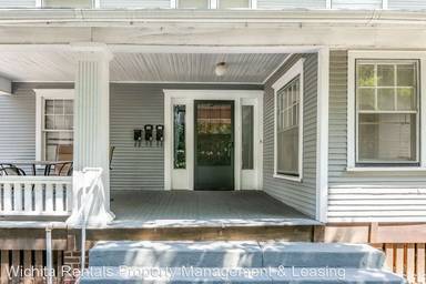 Main picture of 1240 N Emporia Ave