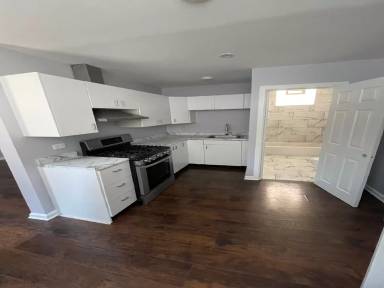 Main picture of 2637 W Luther St