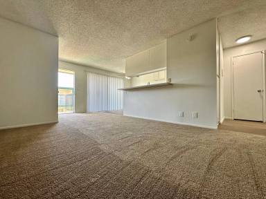 Main picture of 4141 W Rosecrans Ave