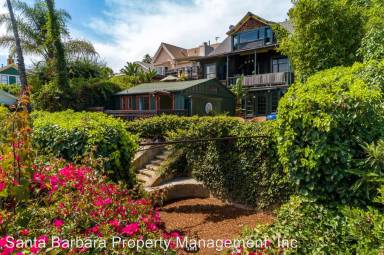 Main picture of 1745 Grand Ave