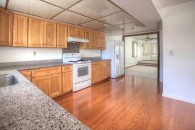 Main picture of 2336 Archer Ave