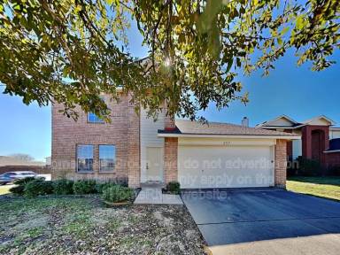 Main picture of 2717 Marsha Ln