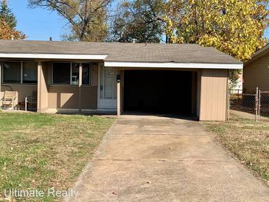 Main picture of 830 Loyola Dr