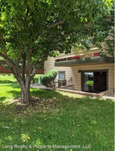 Main picture of 370 Zang St