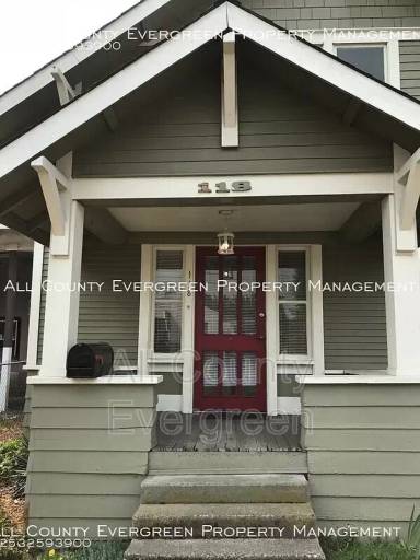 Main picture of 118 7th St SE
