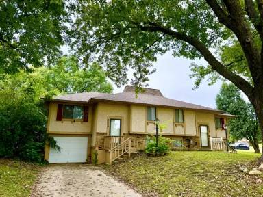 Main picture of 2800 N 81st Ter