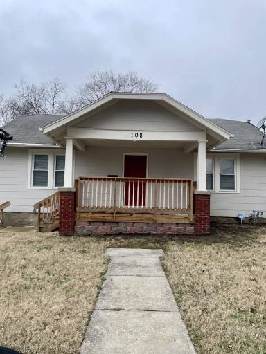 Main picture of 108 S Hawthorne Ave