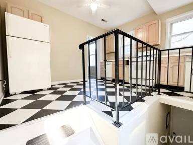 Main picture of 227 E Montgomery St